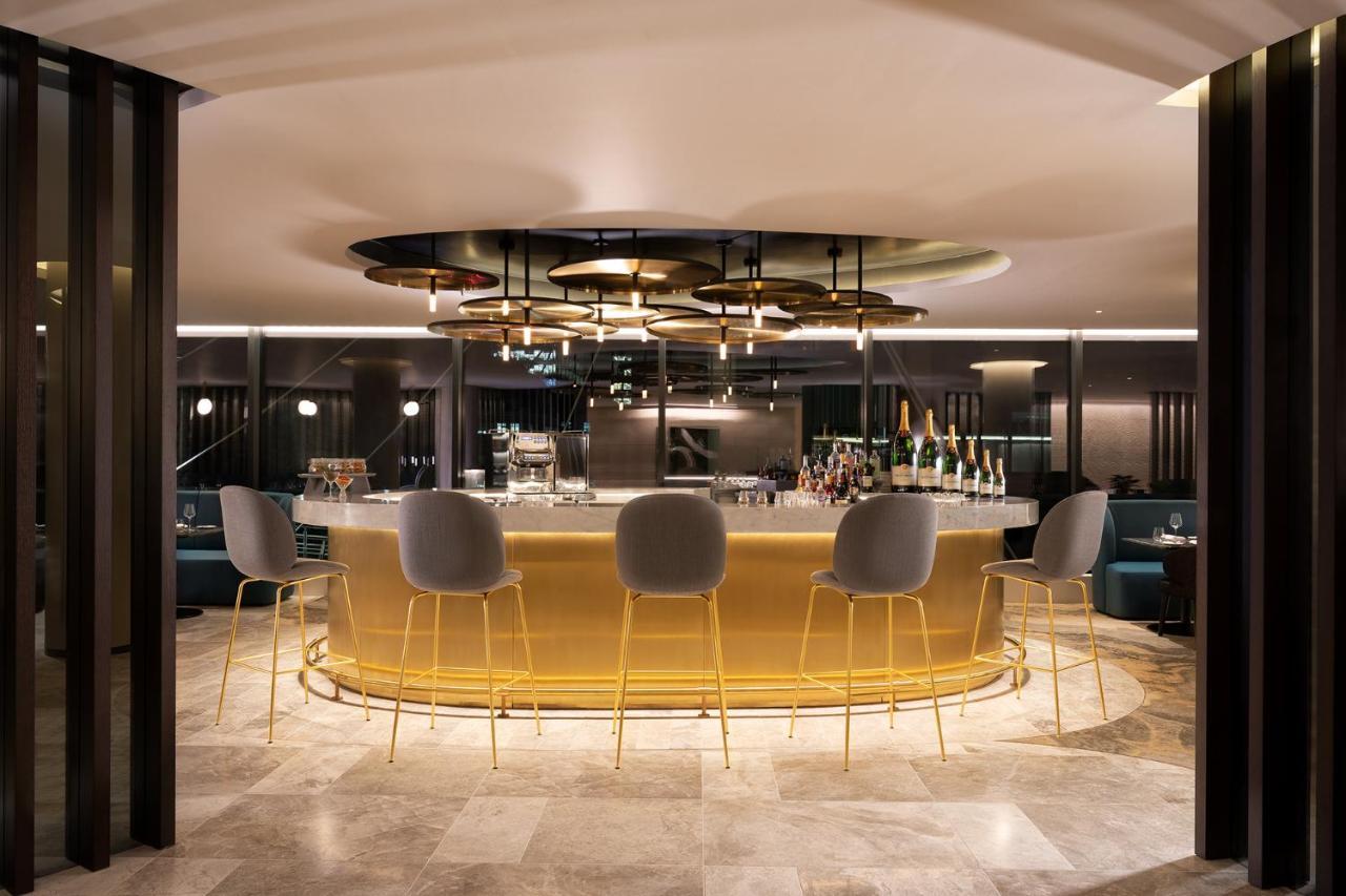 The Westin London City Εξωτερικό φωτογραφία The bar at the 1906 Lounge
