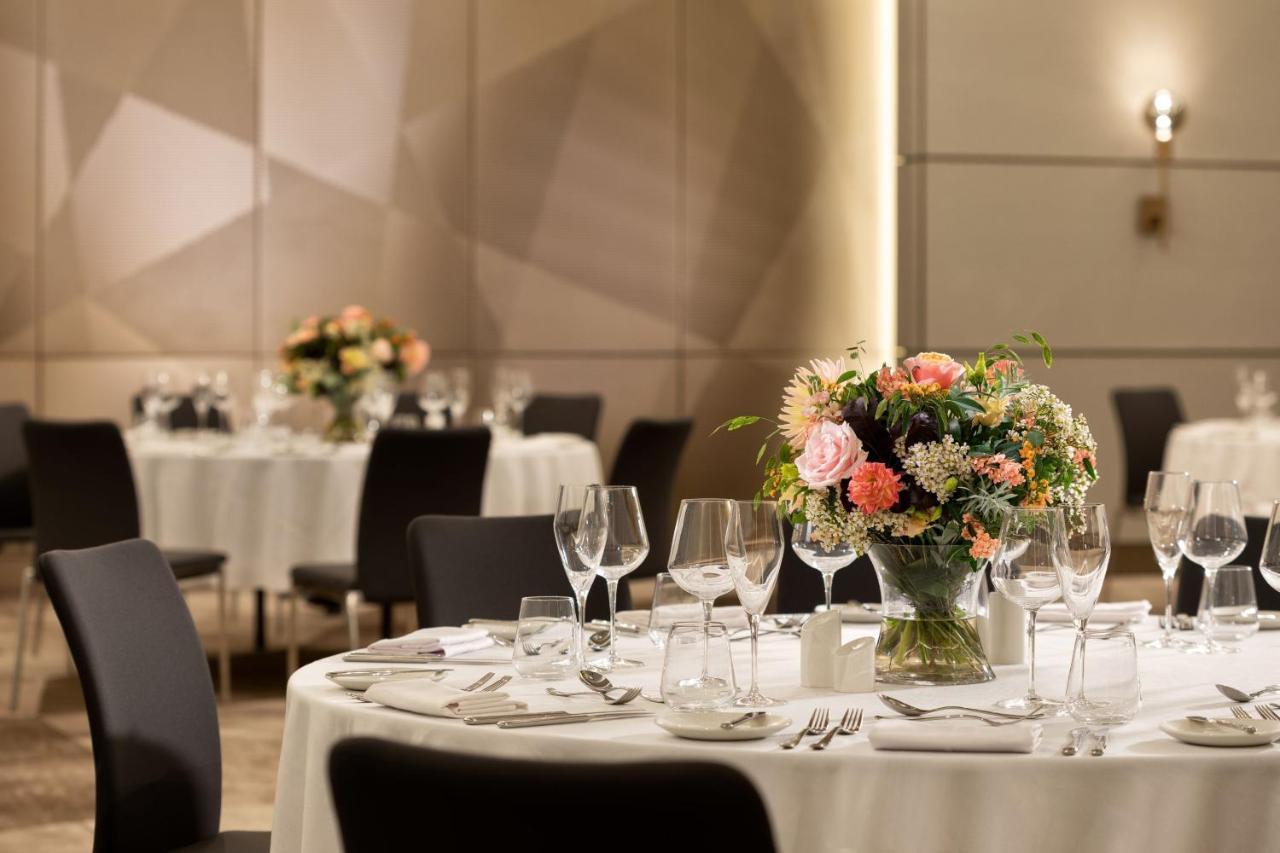 The Westin London City Εξωτερικό φωτογραφία The ballroom at the InterContinental Sydney